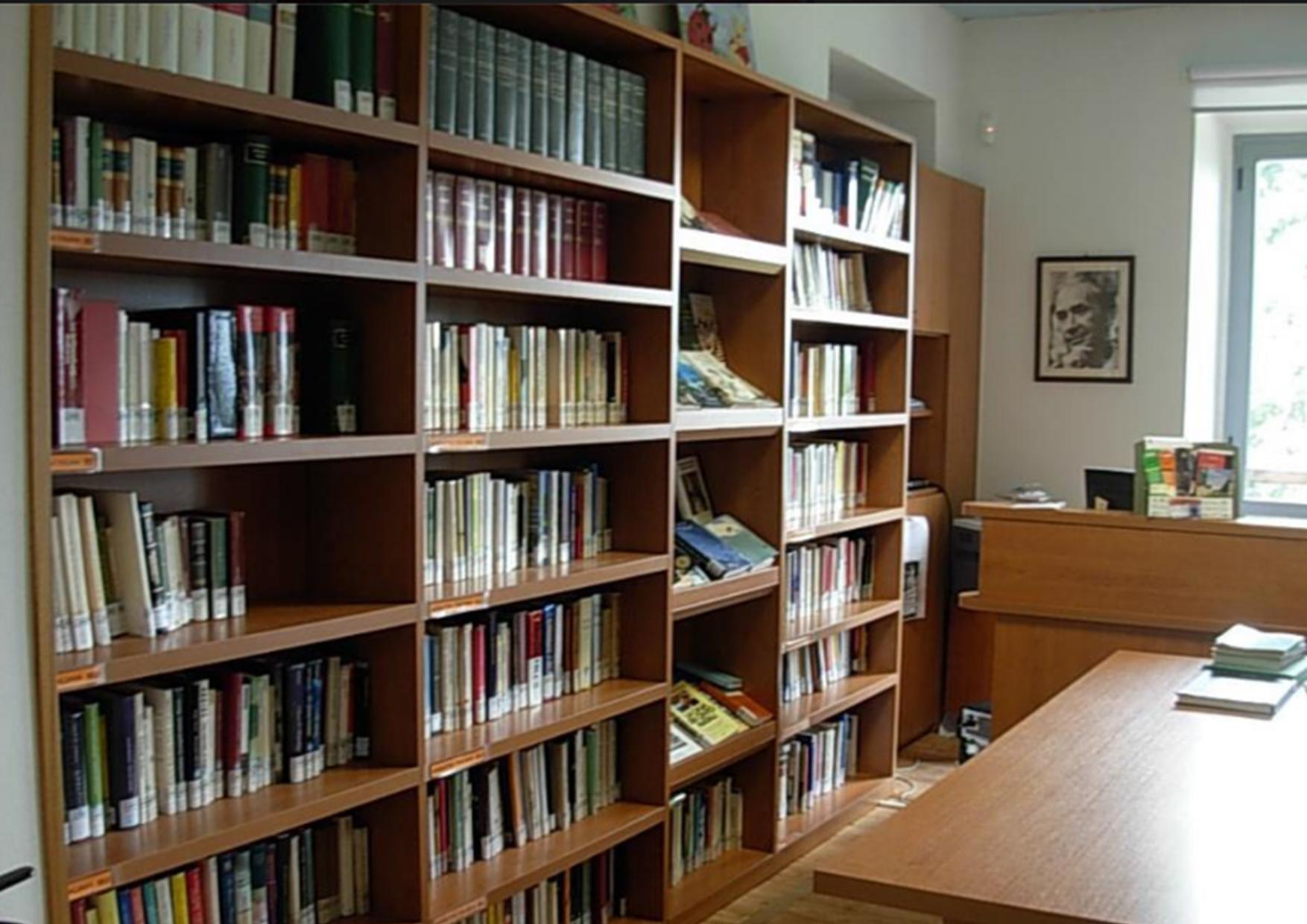 BIBLIOTECA CIVICA "ALDO MORO"